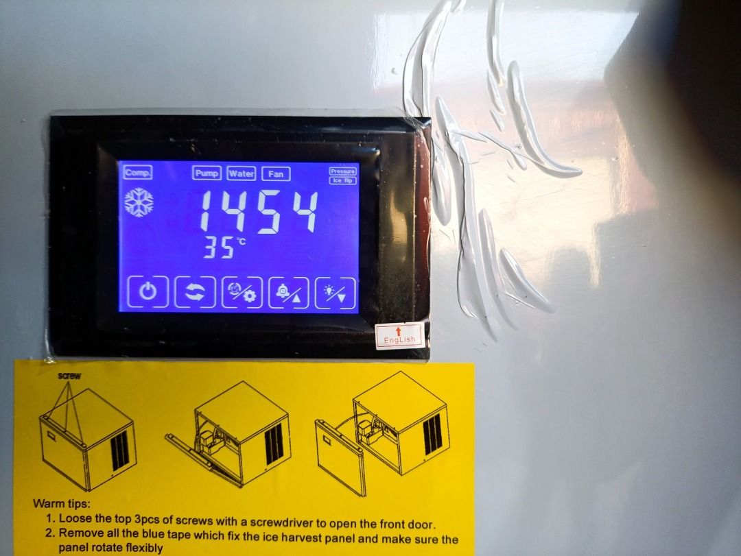 Ice Maker Machine 250KG CAPACITY (Category: Industrial Equipment) located in Silang. Submitted by vash_03 (Listing ID 1379729407, Image 3). Description: Ice Maker Machine Pricelist: EP-ATS36FT- 36 grid-dual inlet (36kg)₱13,990 EP-C50FT- 50 grid- dual inlet (50kg) ₱21,990 EP-D72F- 72 compartments - single inlet water (72kg) ₱26,990 EP-E80F- 80 grid-single inlet water (80kg) ₱32,990 EP-E90F- 90 grid-single inlet water (90kg) ₱35,990 EP-ES110F- 110 