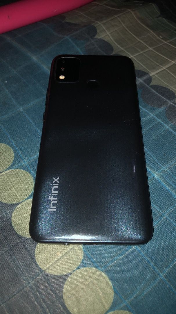 INFINIX HOT 11 PLAY (Category: Android Others) located in Taytay. Submitted by mvpineda123 (Listing ID 1379810311, Image 2). Description: Walang charger But Like new parin .