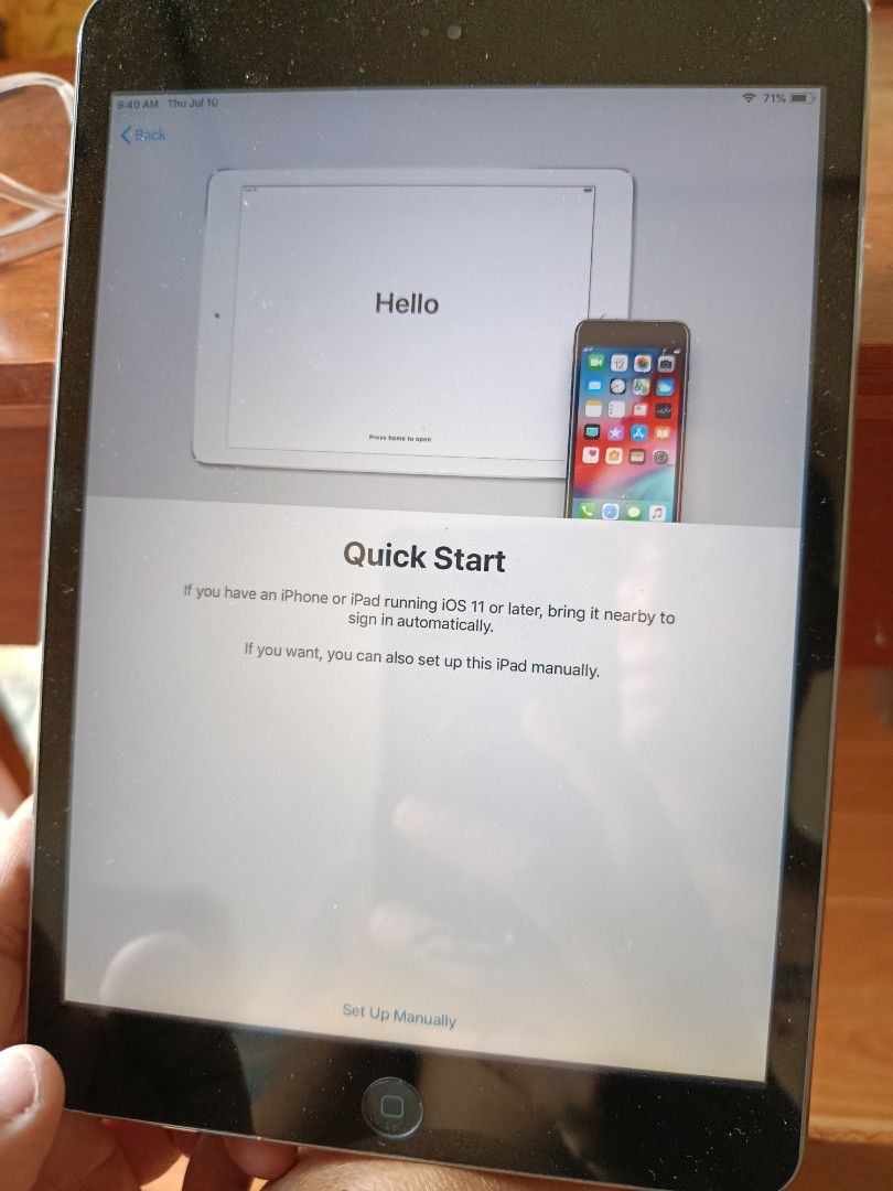 Ipad mini2 16GB (Category: iPad) located in San Pedro. Submitted by leikeze91 (Listing ID 1379747376, Image 3). Description: Mini2 Issue: icloud locked.activation needed. Can be bypassed and jailbreak. See photos for reference all working checked via DNS. Replaced Screen.