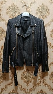 (Kategori: ) berada di . Dikirim oleh bintangrockco3 (ID iklan 1379773739, Gambar 1). Deskripsi: .