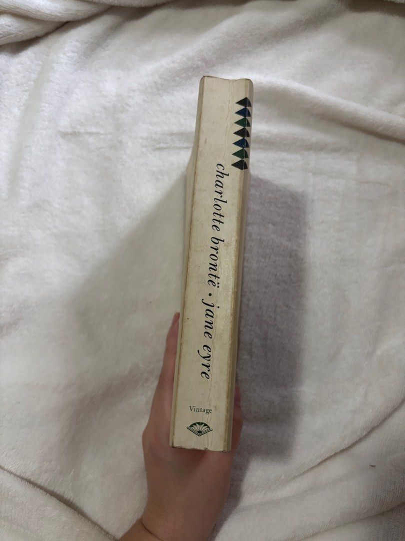 JANE EYRE BY CHARLOTTE BRONTE (Category: Storybooks) located in Quezon City. Submitted by _yingf (Listing ID 1379747999, Image 2). Description: Booksale! RFS: Decluttering Mode of Payment: ☑️Bank Transfer (BPI, Metrobank or Seabank) ☑️GCASH Shipping: ☑️Grab ☑️Lalamove *To be shouldered by buyer ‼️Other long distance shipping to be arranged by buyer for door to door‼️ ‼️Strictly payment first‼️ .