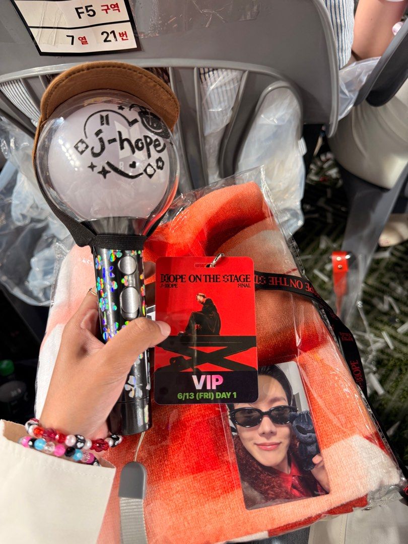 JHOPE HOPE ON THE STAGE FINAL CONCERT in Goyang GIFT TOWEL, Toys