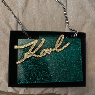 （分類：）位於 。 由 shop.bratty 提交（商品編號 1379821221，圖片 1）。簡介： 。