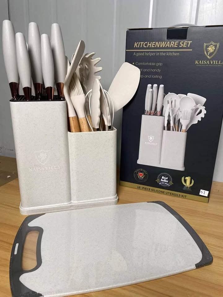 kitchenware set (Category: Other Kitchenware & Tableware) located in Manila. Submitted by dolorchris69891 (Listing ID 1379777079, Image 2). Description: kitchenware set -.