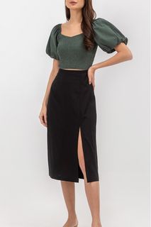 (Category: ) located in . Submitted by thewhitewardrobe (Listing ID 1379722487, Image 1). Description: .