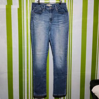 (Category: ) located in . Submitted by 3ud.thrift (Listing ID 1379854760, Image 1). Description: .