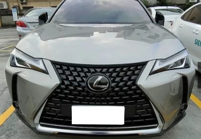 由 vivian19932004 (刊登 ID 1379804848，圖片 2) 提交，位於 新北市 (New Taipei) 的 Lexus UX200 2020款 淺棕 (類別：汽車出售)，說明：💥認證中古車 歡迎你來帶回家💥 💥車輛應有盡有 趕緊來搶便宜💥 ⚠️車商賣車 同行勿擾⚠️ 廠牌型號: Lexus UX200 2020款 淺棕 行駛里程: 5萬 引擎燃料: 汽油 出廠年份: 2020年 排氣量: 2.0L 變速系統: 手自排 傳動系統: 2WD 車門: 5門 乘客數: 5人 💎提供車況原始表 💎提供車換車需求 💎車況與認證表不符，退車並全額退費 🔥車輛均有第三方認證🔥 ⭕專業鑑定⭕合格認證 ⭕檢定報告⭕一覽無遺 五大保證❗️ ✅里程保證車 ✅無泡水車 ✅無重大事故 ✅無引擎號碼變造車 ✅非計程車 五大保固❗️ 💯引擎、💯變速箱、💯方向機、 💯啟動馬達、💯發電機 🚗歡迎預約賞車🚗 💰️可現金💰️可貸款️💰️配合多間銀行 並且提供車換車服