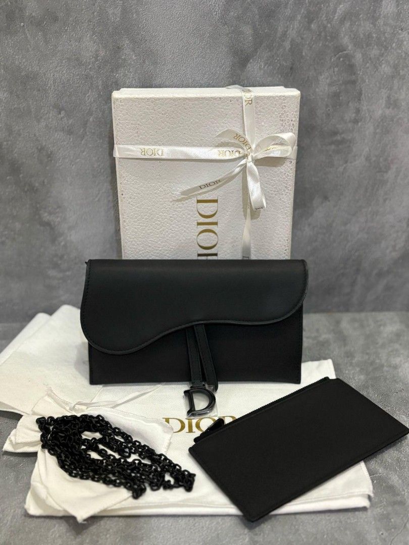 Like New Dior Woc ultra matte 2022 comes with box, db, ribbon, chain strap,  pouch Price Rp 16750 jt