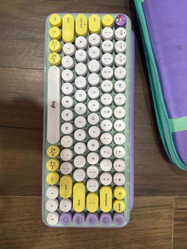 Logitech Pop Keys Keyboard + Mouse + Carrying Case (Category: Computer Keyboard) located in Makati City. Submitted by stellularx (Listing ID 1379747127, Image 2). Description: BUNDLE. Just needs cleaning but works fine. Even the carrying case just needs to be washed and scrubbed. .