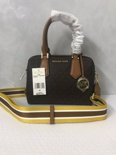 (Category: ) located in . Submitted by fascinating.premium.bag.mall (Listing ID 1379895443, Image 1). Description: .