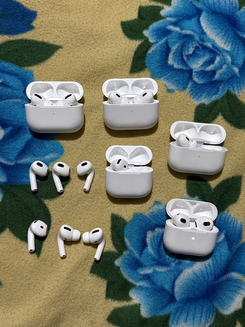 ORIGINA SPARE AIRPODS (Category: Headphones & Headsets) located in Muntinlupa City. Submitted by mighty.jefferd (Listing ID 1379878205, Image 1). Description: hi, selling spare airpods if need nyo po pm lang po. available: Airpods pro 2 (usb-c) Left, Right, and Case Airpods pro 2 (lightning) Left, Right, and Case Airpods pro 1 ~ Left, Right, and Case Airpods gen 3 ~ Left, Right, and Case Airpods 4 non anc ~ Left and Case Airpods 4 anc ~ left only