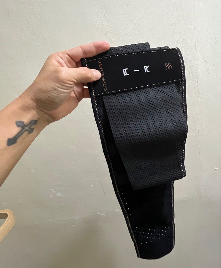 ORIGINAL Copper fit elite back support with AIR flow (Category: Braces, Support & Protection) located in Cabangan. Submitted by therare1 (Listing ID 1379796240, Image 2). Description: Authentic. Good condition, liked new, waist size fit to 28 inch - 42inches.