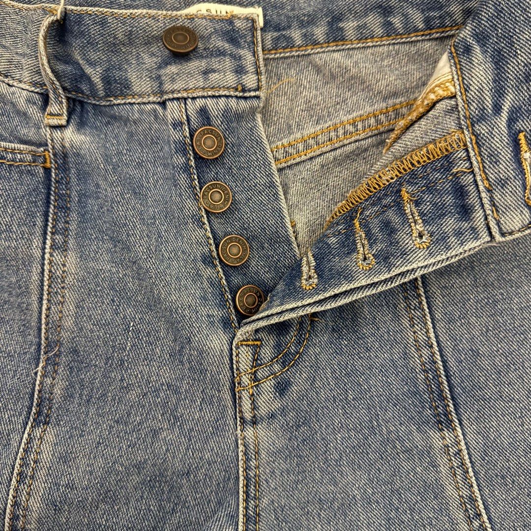 Pacsun Denim Highwaisted Shorts (Category: Shorts) located in Valenzuela. Submitted by kylereyes89 (Listing ID 1379847694, Image 3). Description: Used once 22-23 Good denim material.