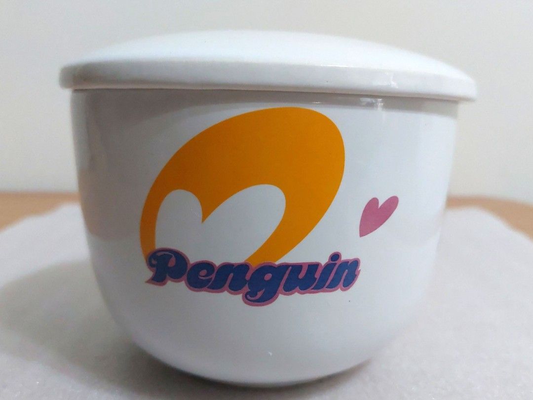 由 happybuyeveryday (刊登 ID 1379807637，圖片 3) 提交，位於 台中市 (Taichung) 的 Penguin企鵝陶瓷湯碗/燕麥碗/馬克杯加蓋 (類別：餐具和餐具)，說明：Penguin企鵝陶瓷湯碗 ▪︎燕麥碗/馬克杯加蓋 ▪︎尺寸約直徑11.5高9cm 狀況良好☆內裡乾淨 ☆詳細介紹請看圖片 喜歡可直接下單 需要併單歡迎聊聊。