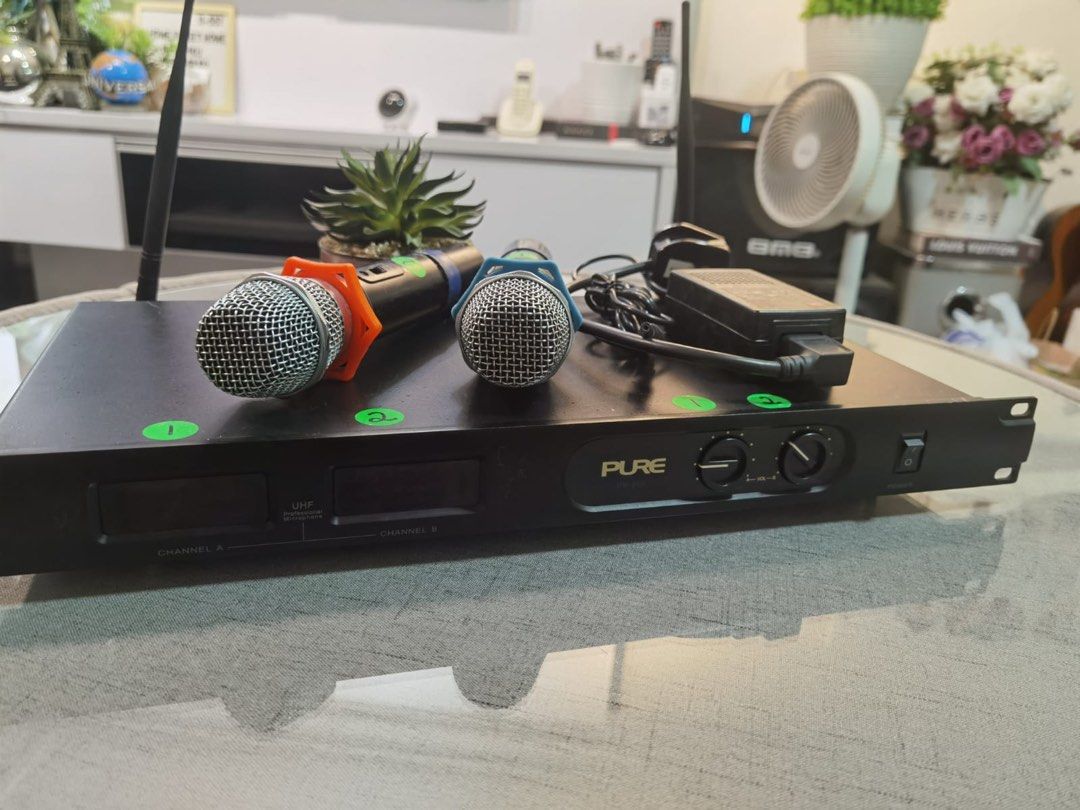 Professional Wireless Microphone63223287565955111
