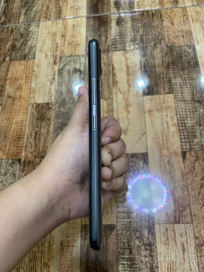 Realme C11 (Category: Realme) located in Calbayog City. Submitted by luvlyjichu (Listing ID 1379887528, Image 2). Description: wts lfb ph realme C11 - 32gb - RAM: 2gb - Processor: Octa-core - Android Version 10 - Version: Baseband & kernel - P1000 ( nego ).