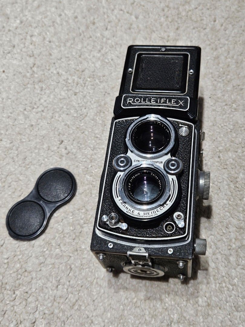 Rolleiflex TLR 3.5 with M-X Synch (Category: Cameras) located in Manila. Submitted by carms88 (Listing ID 1379824678, Image 1). Description: Selling my beloved Rolleiflex TLR 3.5 with M-X synch (serial number 1230268) In good working condition, no functional issues Shutter speeds accurate Recently CLA'd Sample pics on request RFS: decluttering PM if interested Lalamove/shipping c/o buyer.