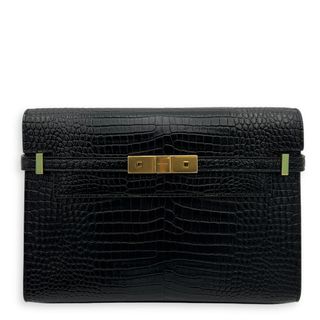 (Category: ) located in . Submitted by carousellluxury (Listing ID 1379803792, Image 1). Description: .