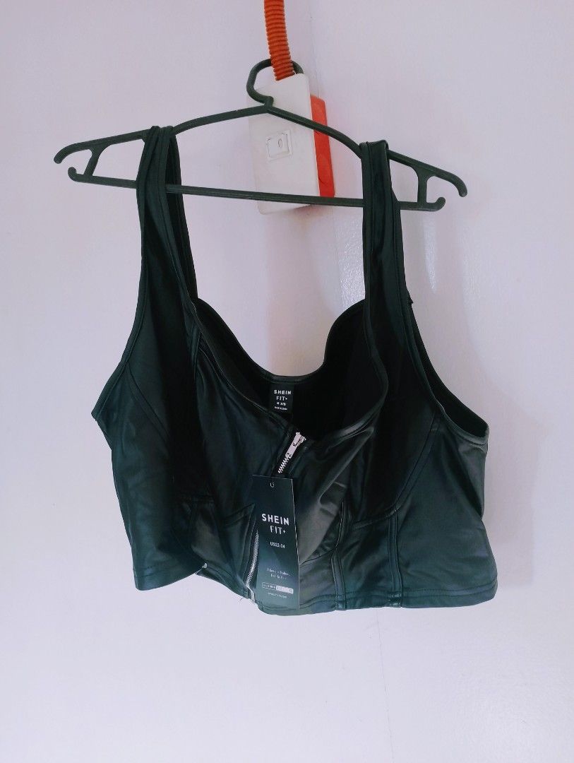 Shein Leather Bralette (Category: Sleeveless) located in Cavite. Submitted by levidage (Listing ID 1379812471, Image 1). Description: 🍑 Best fits 3-4xl (but 3xl lang if medj malaki chest) 🍑 RFS: Decluttering + need funds.