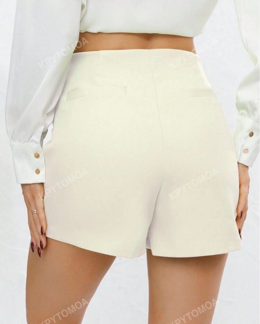 SHEIN Solid High Waist Skort in White (Category: Skirts) located in Quezon City. Submitted by bubbledeclutters (Listing ID 1379808110, Image 2). Description: • rfs: doesn't fit me anymore • mop: bpi/gcash • mod: grab/lalamove, j&t.