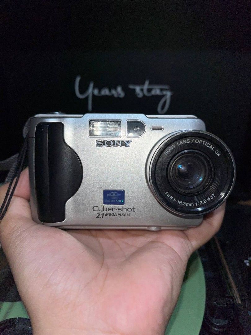 Sony Cyber-shot DSC-S50 (FLIP SCREEN) (Category: Cameras) located in Iguig. Submitted by shenanigannnn (Listing ID 1379882329, Image 3). Description: Sony Cyber-shot DSC-S50 (FLIP SCREEN) 3199 Release Year 2000 (RARE UNIT) Image Sensor 1/2-inch CCD Effective Pixels 2.1 megapixels Digital Zoom 6x Storage Media Memory Stick (up to 128MB supported) Issue: Screen burn(See attached photo for reference). Body cosmetic is still okay and all buttons work