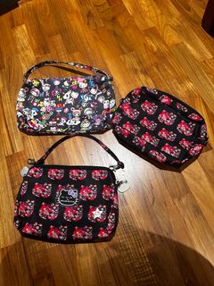 (Category: ) located in . Submitted by glitterglamglow (Listing ID 1379872949, Image 1). Description: .
