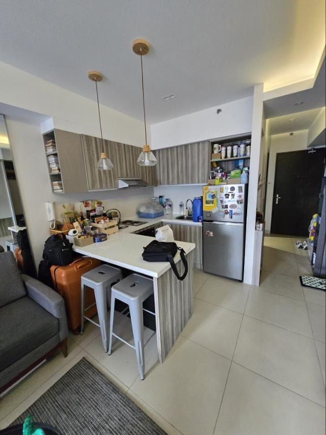 The Lerato, Makati (Category: Apartments & Condos) located in Quezon City. Submitted by erikagill1697-91390 (Listing ID 1379805960, Image 3). Description: FOR SALE ONLY The Lerato is located at 7232 Malugay Street, Barangay Bel-Air, Makati, Metro Manila, Philippines. It’s a residential development with three towers, situated in the heart of Makati’s central business district. 30sqm studio unit Renovated with lots of storage cabinets Murphy bed Fu