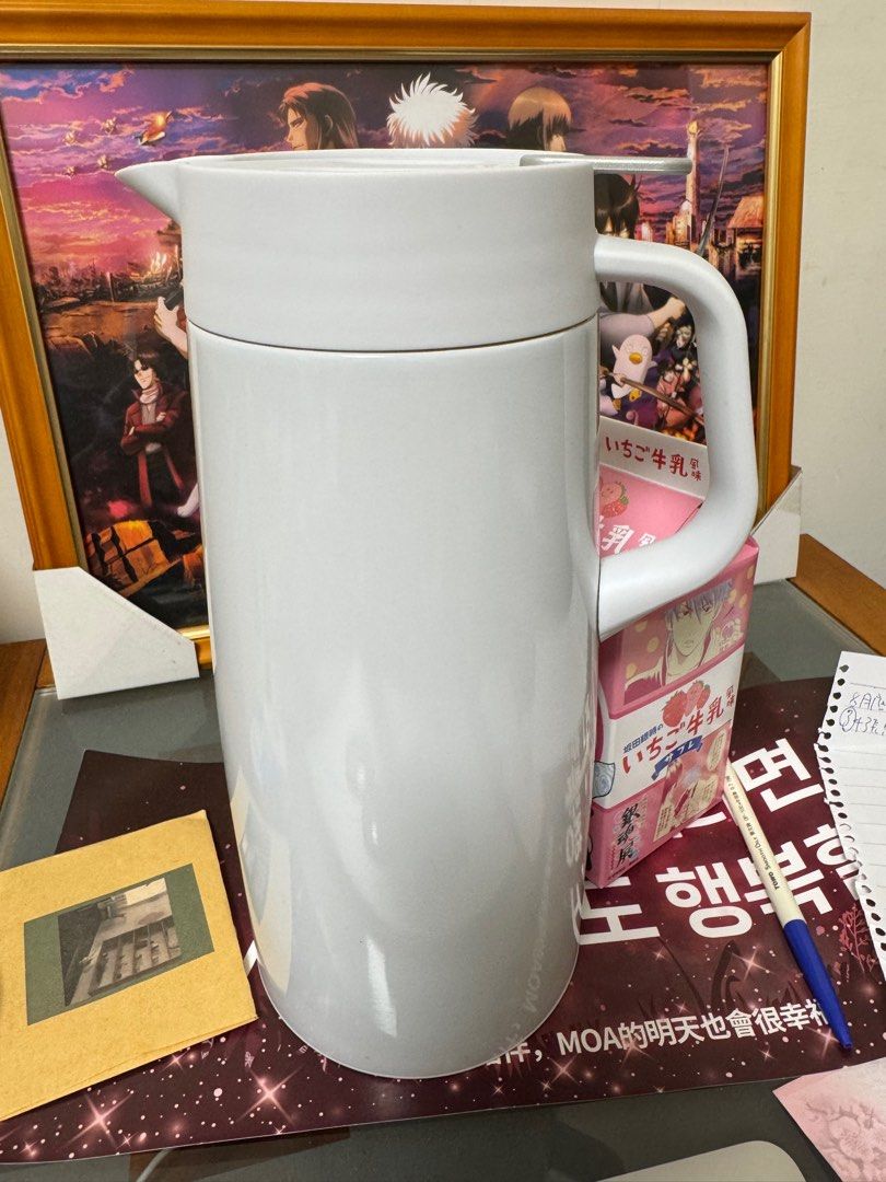 由 hedgehog520 (刊登 ID 1379741801，圖片 2) 提交，位於 高雄市 (Kaohsiung) 的 虎牌Tiger白色2L保溫瓶/PWO-A200W/2.0 (類別：水杯、水壺)，說明：有需要的人歡迎詢問 。