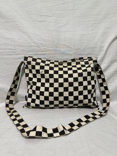 (Kategori: ) berada di . Dikirim oleh secondstore.adee (ID iklan 1379754747, Gambar 1). Deskripsi: .