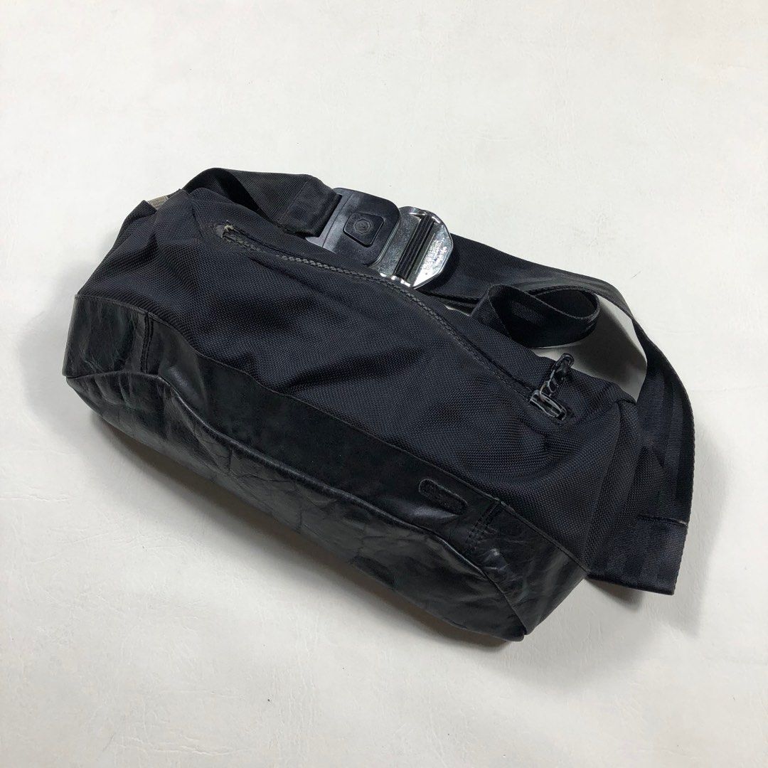 Visvim Ballistic Lumber Mini Waist Bag (Category: Belt bags, Clutches and Pouches) located in Quezon City. Submitted by stablesource (Listing ID 1379891099, Image 1). Description: Visvim Ballistic Lumber Mini Waist Bag Sign of usage Kindly Check All Details Before Purchase🤝.
