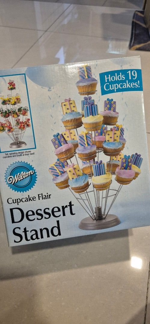 Wilton Cupcake Flair Dessert Stand