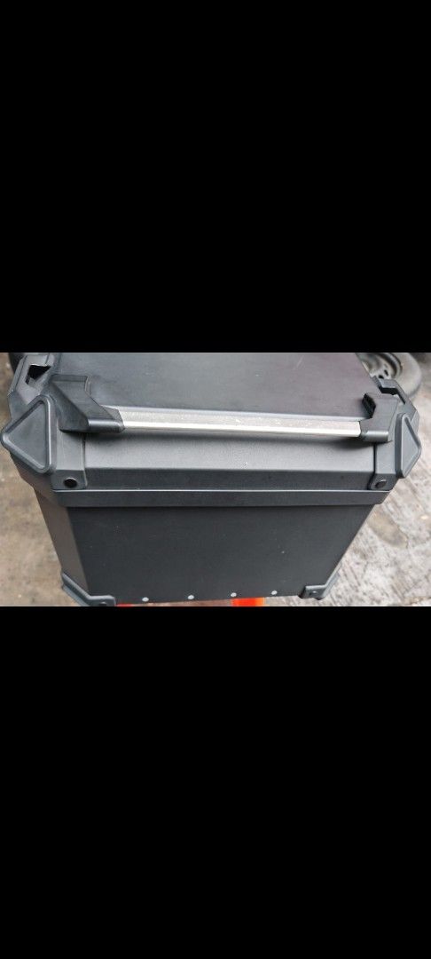 65 litre zedge top box, Motorcycles, Motorcycle Accessories on Carousell