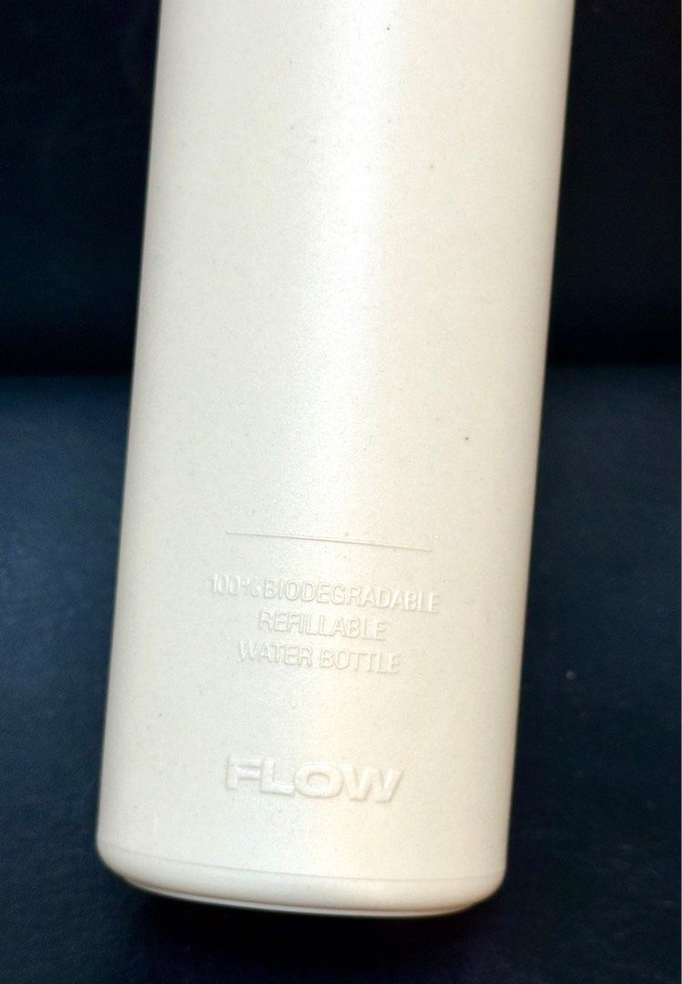 由 water0620 (刊登 ID 1380031262，圖片 2) 提交，位於 台北市 (Taipei) 的 全新 flow 環保水瓶 環保旅行水杯 水壺 竹纖隨行杯（可重複使用 •100%可生物分解） (類別：水杯、水壺)，說明：全新 flow 環保水瓶 環保旅行水杯 水壺 竹纖隨行杯（可重複使用 •100%可生物分解） 耐熱約-20°C~85°C。