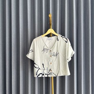 (Kategori: ) berada di . Dikirim oleh bobamilk.apparel (ID iklan 1380096095, Gambar 1). Deskripsi: .