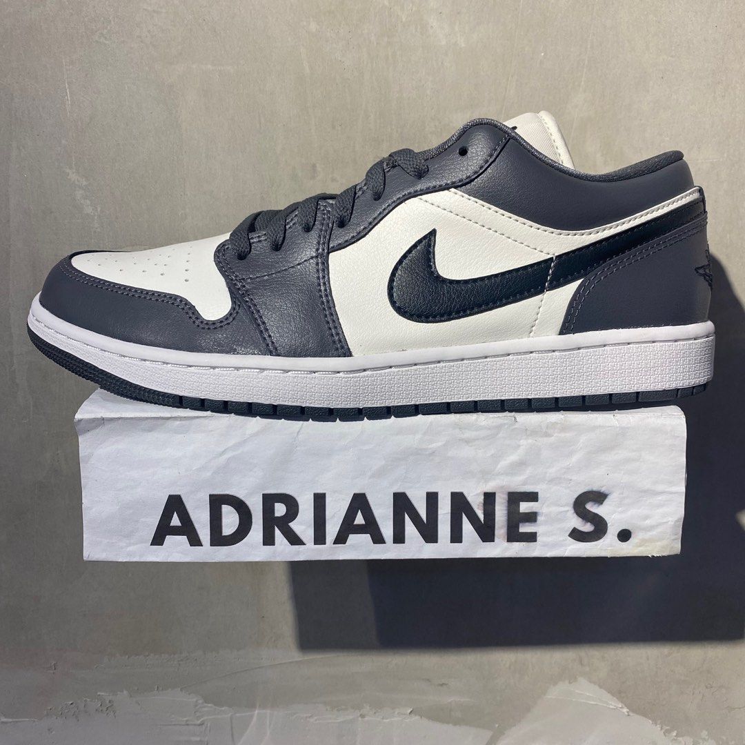 Air Jordan 1 Low ‘Dark Grey’ (Category: Sneakers) located in Muntinlupa City. Submitted by adrianneschlobohm (Listing ID 1379959672, Image 1). Description: Air Jordan 1 Low ‘Dark Grey’ Size: 10.5 US M / 12 US W ₱3,995 📍Muntinlupa.