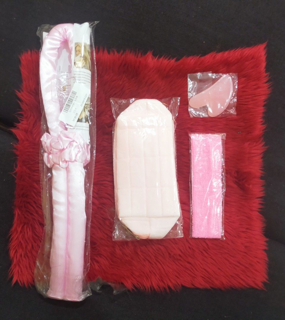 All pink Gift Set (Category: Face Care) located in Quezon City. Submitted by floreskari78555 (Listing ID 1379997102, Image 2). Description: All Pink Gift Set ‼️‼️ 285php set includes; Heatless Curler 4pcs Towel Headband Guasha Puffy Make Up Pouch Available for Retail & Wholesale Perfect for Corporate Giveaways,PR Kits,and Bridesmaids Gift Delivery via Lalamove,Grab Express,LBC &J&T.