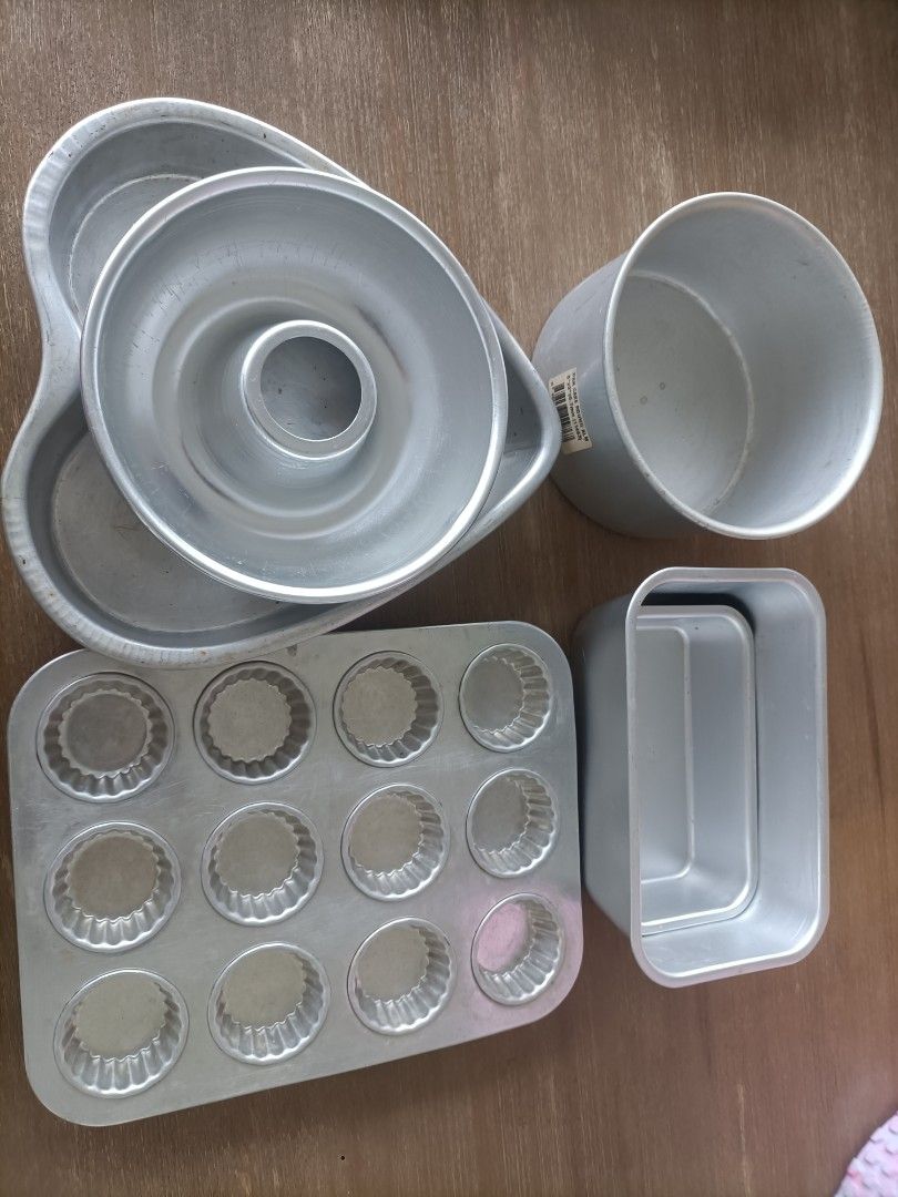 Assorted Baking Pans Set65074069819778110