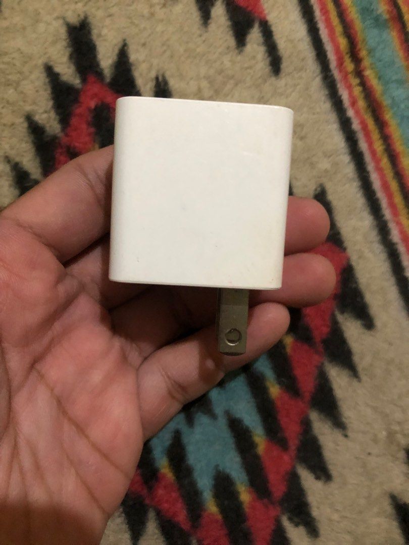 Asus 5.2V 1A power brick (Category: Chargers & Cables) located in Quezon City. Submitted by markgolveo (Listing ID 1379951462, Image 2). Description: Asus 5.2V 1A power brick 220 autovolts.