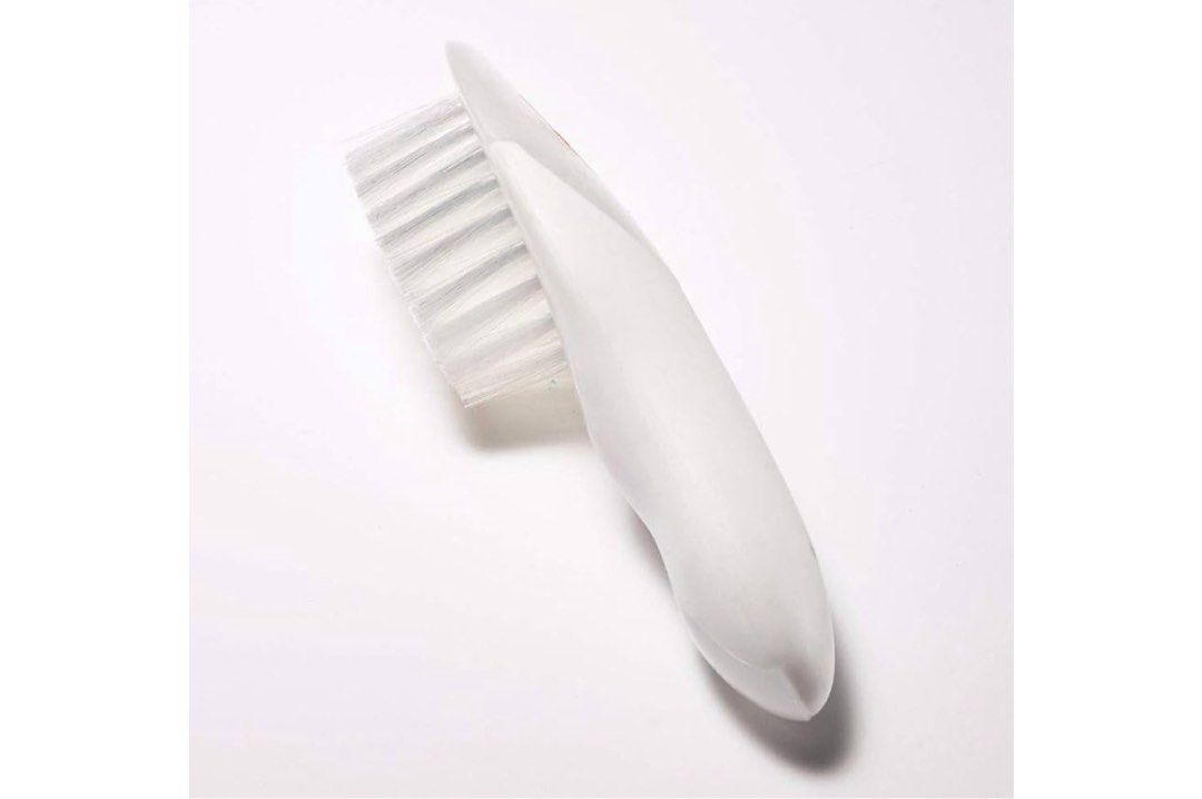 Baby brush and comb set (Category: Baby Toiletries & Grooming) located in Quezon City. Submitted by rimaostwani (Listing ID 1379964018, Image 3). Description: .