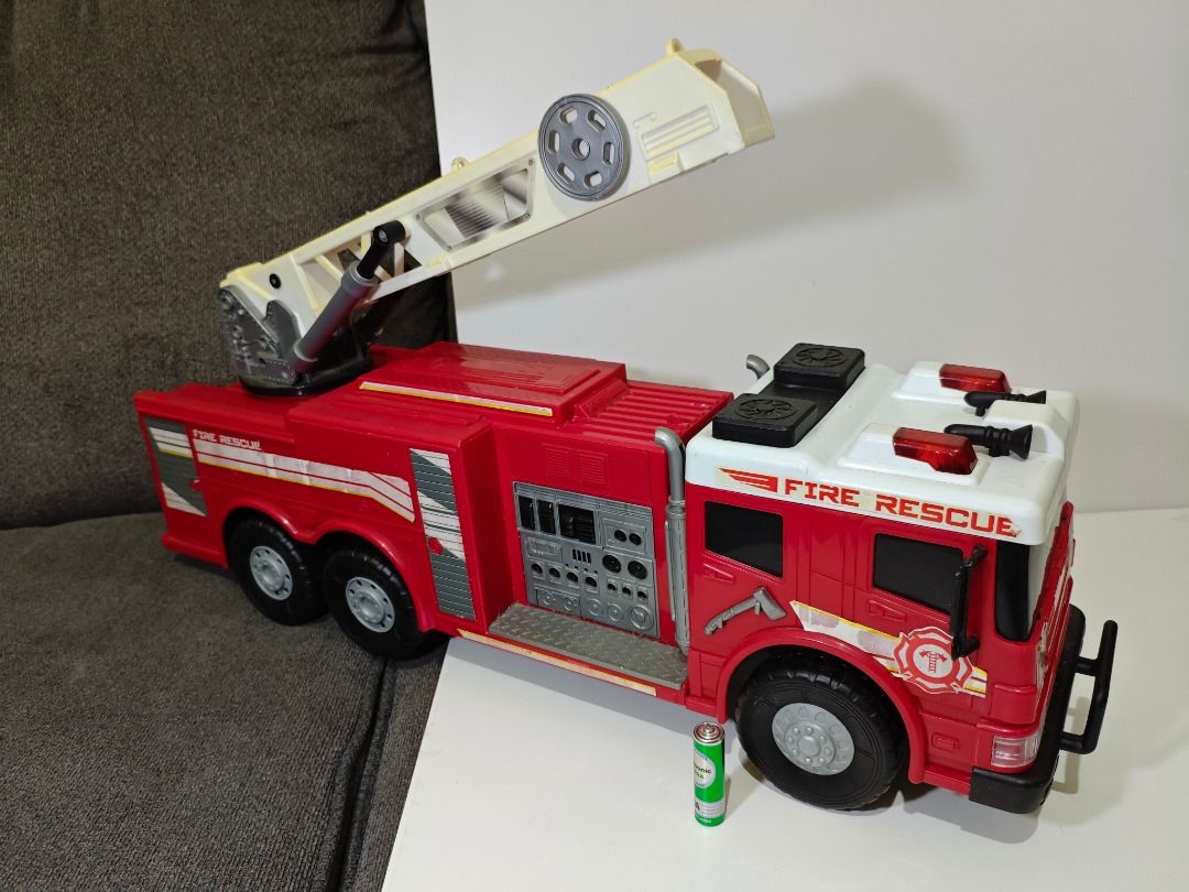 Big Firetruck (Category: Kids Toys) located in Imus. Submitted by ellis.28 (Listing ID 1380034501, Image 3). Description: Big Firetruck - pwede sa 3.75 figures - sobrang laki - what you see is what you get loc: Imus, Cavite payment: Gcash/BDO shipping: LBC/Lalamove/Jnt/VictoryDropnGo.