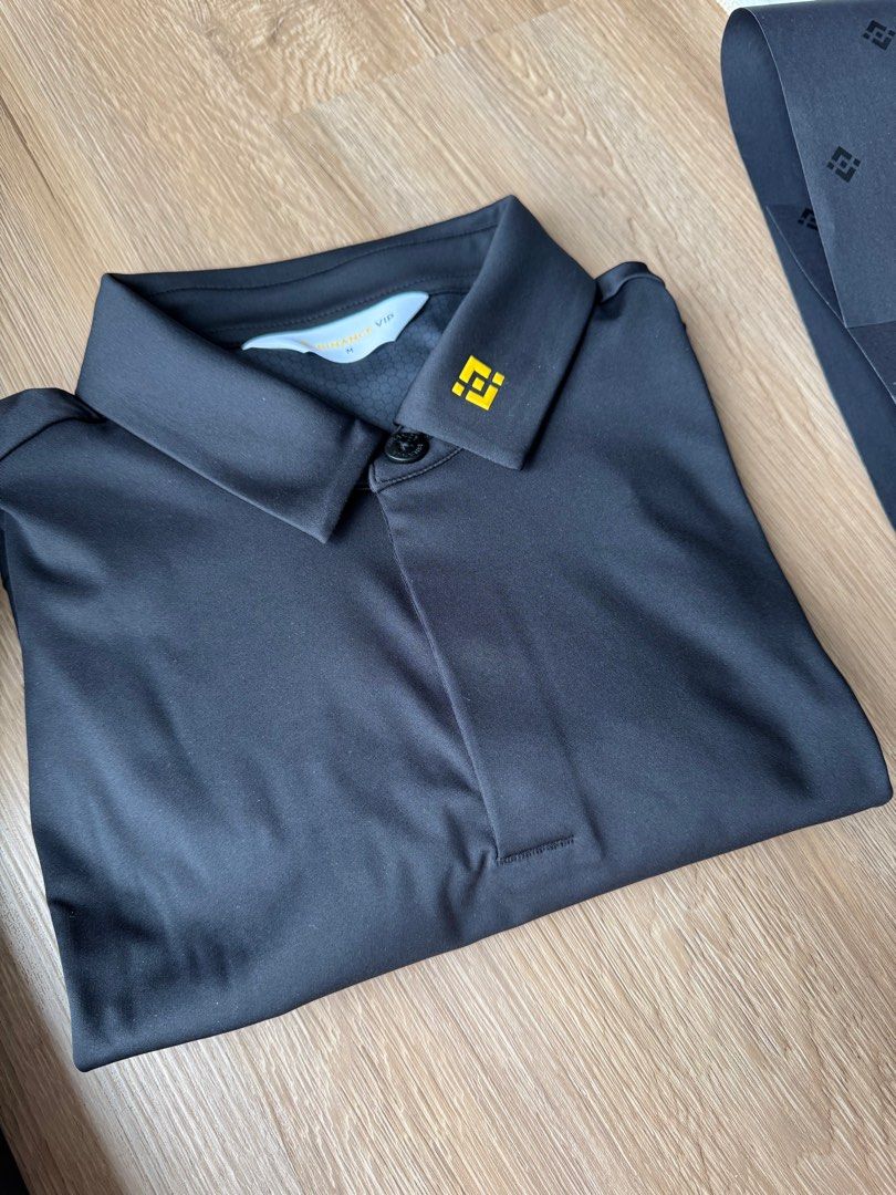 Binance VIP Gift Set - Polo Shirt (M Size), Passport Holder, Swag