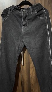 (Category: ) located in . Submitted by wherea (Listing ID 1380048107, Image 1). Description: .