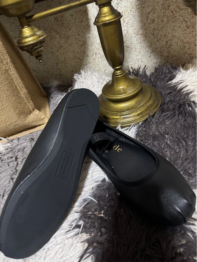 BN Kate Spade Ballerina Sandals (Category: Flats & Sandals) located in Quezon City. Submitted by mjpproperty (Listing ID 1380032364, Image 2). Description: Brand new Black leather in sze US7 With KS receipt Plus sf.