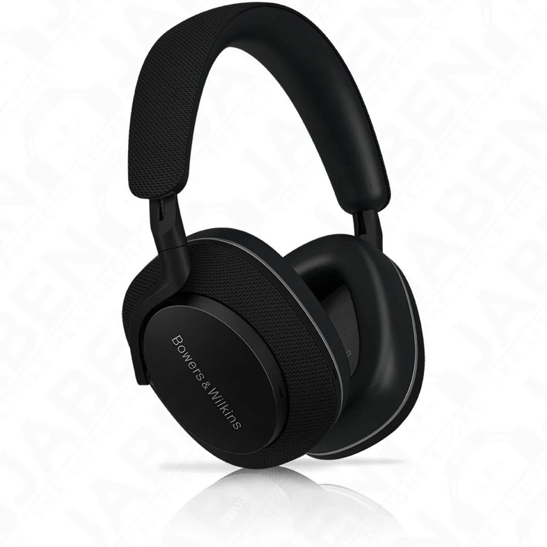 Bowers & Welkins PX7 S2E (Category: Headphones & Headsets) located in Singapore. Submitted by LeanMasterHan (Listing ID 1380014867, Image 1). Description: Everything still perfect condition as used once Comes with everything No Nego please.