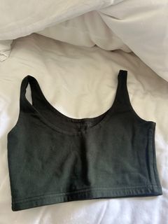 (Category: ) located in . Submitted by buyclothesrepeat (Listing ID 1380086243, Image 1). Description: .