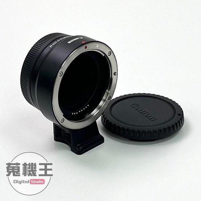 由 winson999888 (刊登 ID 1379982026，圖片 3) 提交，位於 台北市 (Taipei) 的 【蒐機王】Canon EF-EOS M 轉接環【可用舊3C折抵購買】D4505-S (類別：鏡頭及裝備)，說明：【商品貨號】D4505 【名稱】Canon EF-EOS M 轉接環 【顏色】黑色 【品相描述】外觀良好 【新舊程度】中古品 / 95%新 【保固狀態】店家責任保固七天 【配件說明】原廠盒裝、前後鏡頭蓋 【NCC認證碼】N/A 【BSMI商檢字號】N/A 【賣場管理代碼】03 -------------------------------------- 【商品狀態分級說明】 ● 100%新 = 全新未拆封新品 ● 95%新 = 機況如新品一般 ● 90%新 = 僅些許使用小痕跡 ● 85%新 = 外觀有較明顯痕跡 ● 80%新 = 外觀較重的使用痕跡 ● 70%新 = 商品瑕疵或功能異常 ------------------------------------