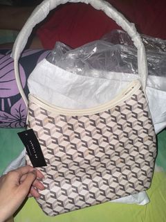 (Kategori: ) berada di . Dikirim oleh addtocart_ (ID iklan 1380064435, Gambar 1). Deskripsi: .