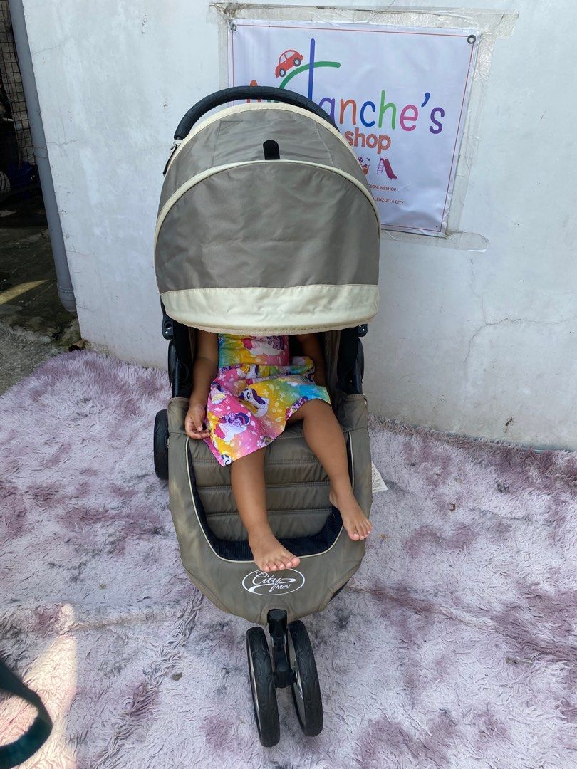 City mini by baby jogger Stroller (Category: Strollers) located in Manila. Submitted by avalanchesonlineshopmainacount (Listing ID 1380024470, Image 3). Description: .