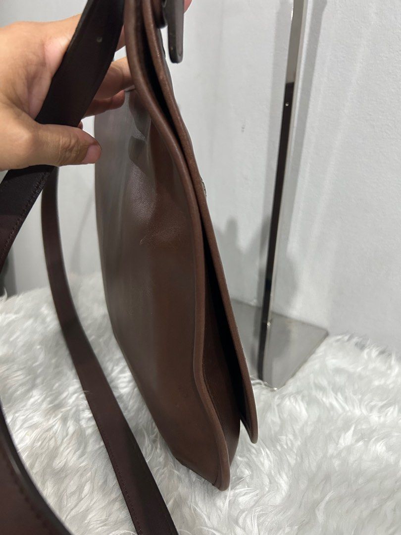 Coach Vintage cross body bag (Category: Luxury Bags & Wallets) located in Pasig City. Submitted by bagsetcbycyntt (Listing ID 1379977844, Image 3). Description: Last price posted .