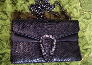(Category: ) located in . Submitted by secondhandbaglover (Listing ID 1379974256, Image 1). Description: .